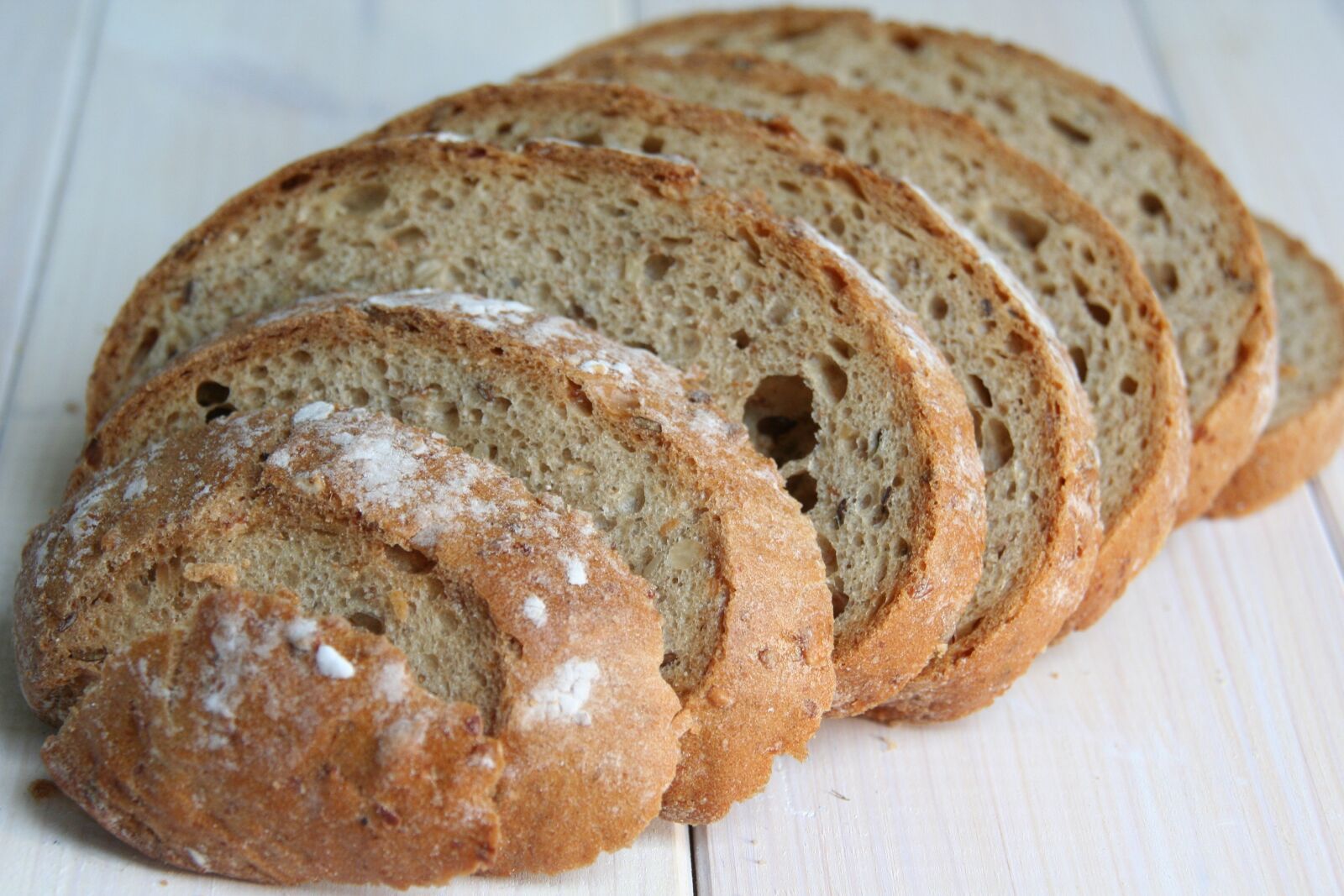 Canon EOS 350D (EOS Digital Rebel XT / EOS Kiss Digital N) sample photo. Bread, slices of bread photography