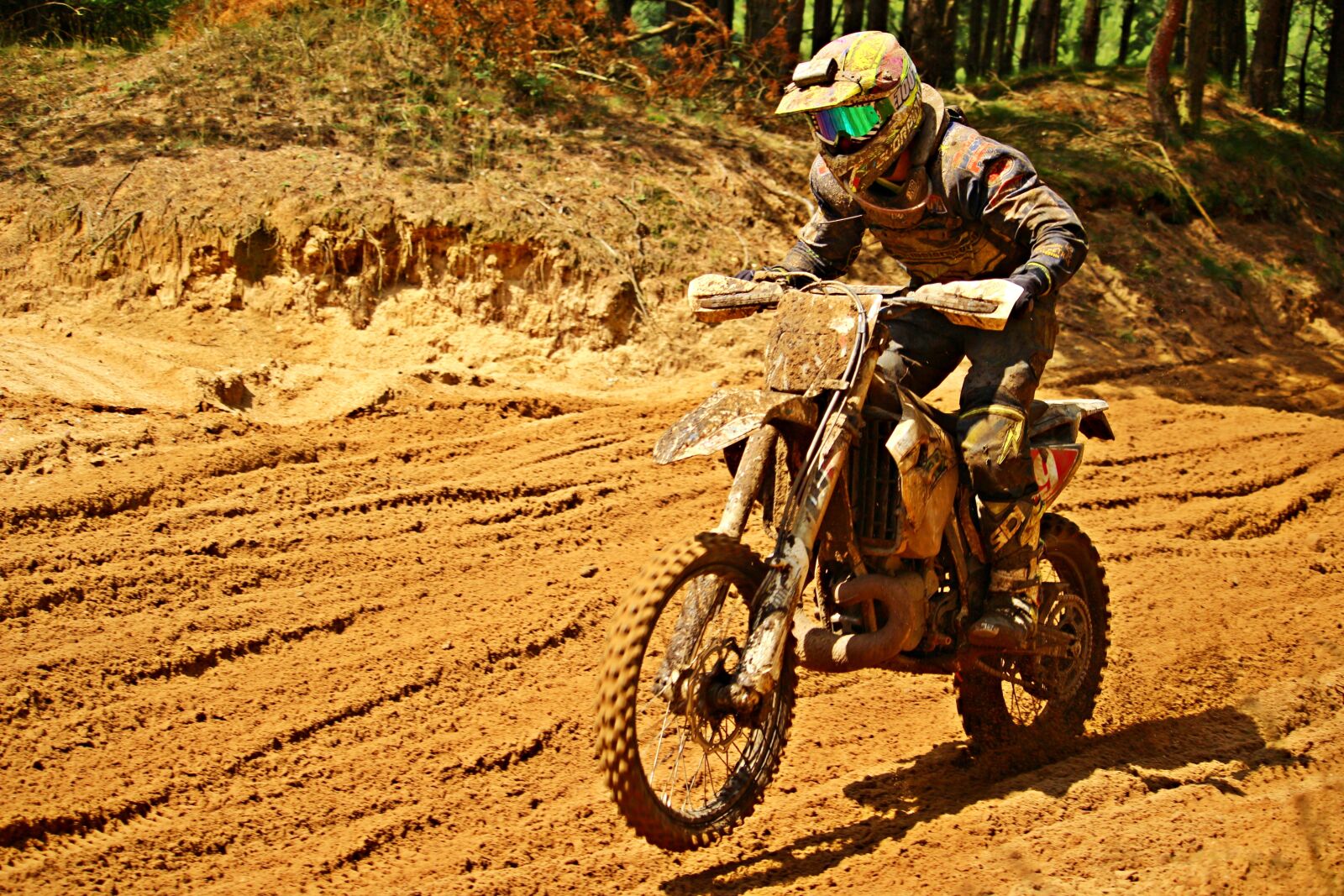 Canon EOS 100D (EOS Rebel SL1 / EOS Kiss X7) sample photo. Motorcycle, sport, motorsport photography