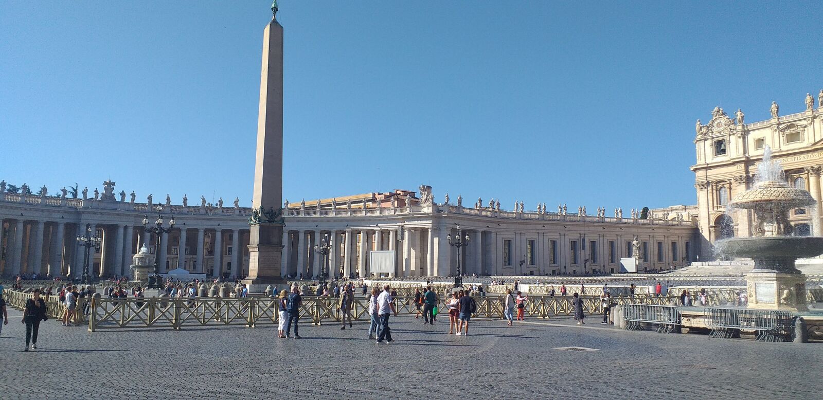 Samsung Galaxy J4+ sample photo. Vaticano, plaza, roma photography