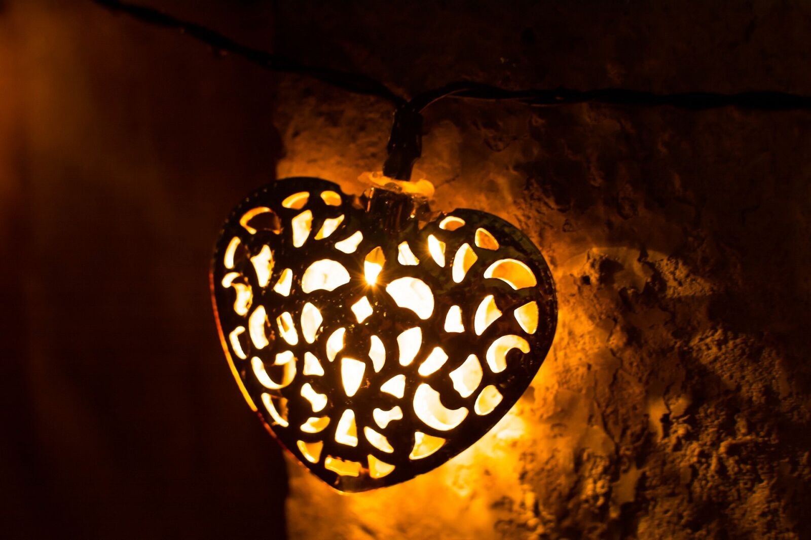 Nikon D7100 sample photo. Heart, light, love photography