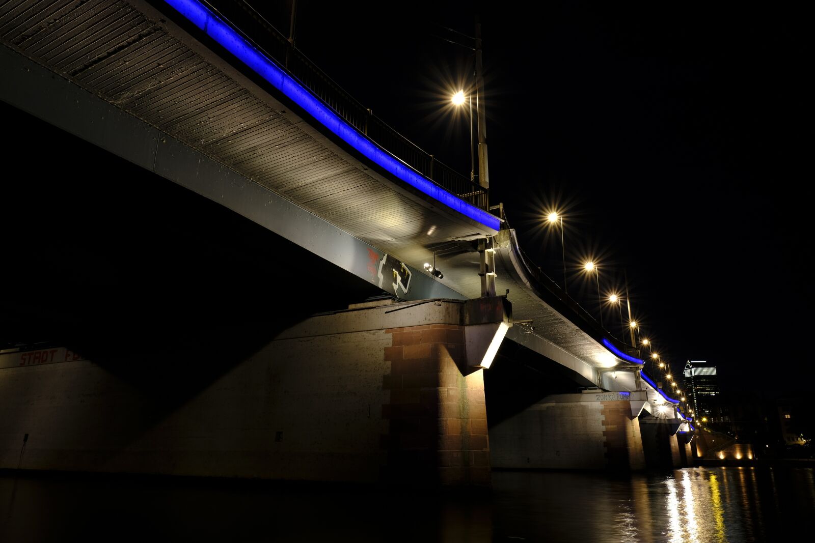 Fujifilm X-T2 sample photo. Bridge, connection, away photography