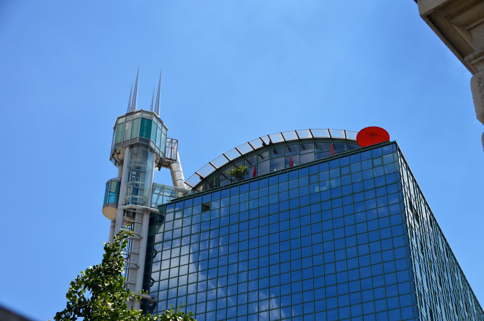 Nikon D3200 sample photo. Skyscraper, elevator, city photography