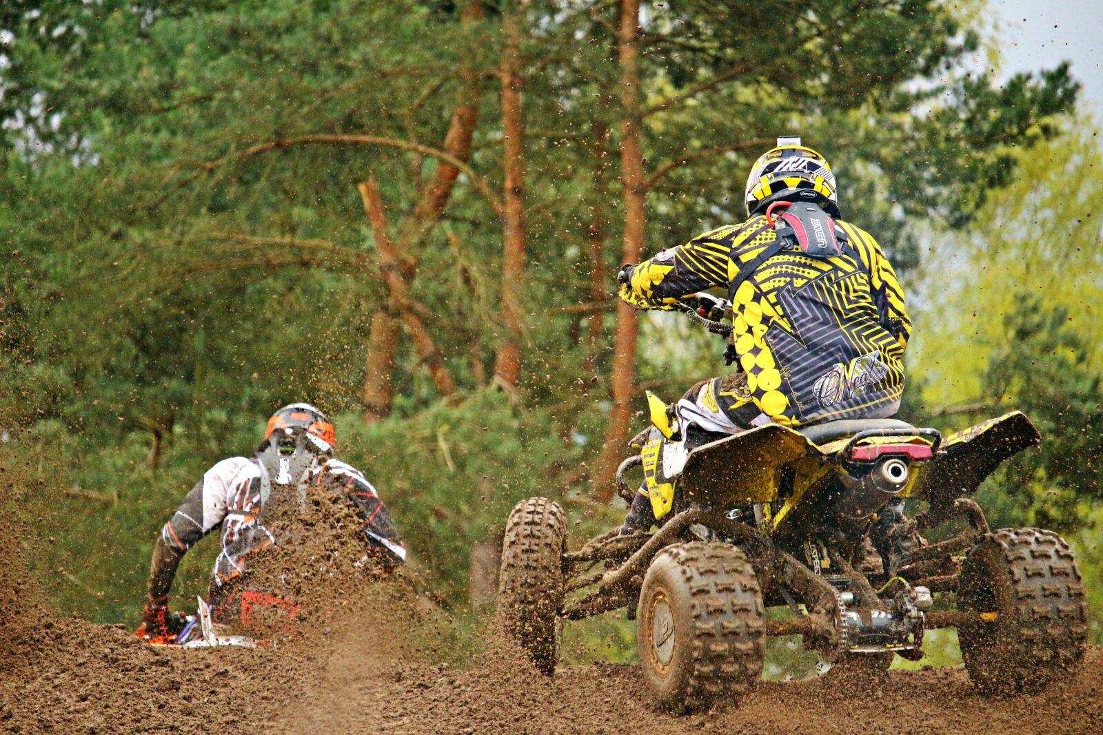 Canon EOS 100D (EOS Rebel SL1 / EOS Kiss X7) sample photo. Quad, race, sport photography