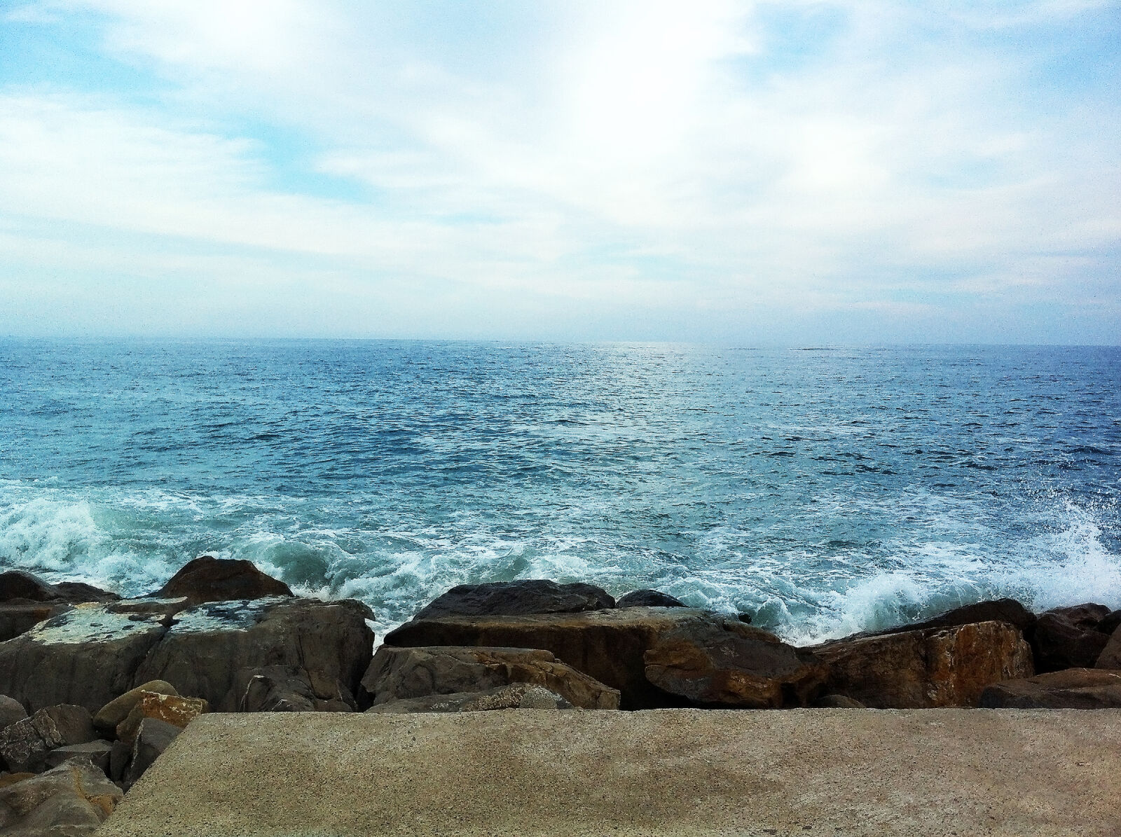 Apple iPhone 4 sample photo. Blue, cielo, clouds, landscape photography