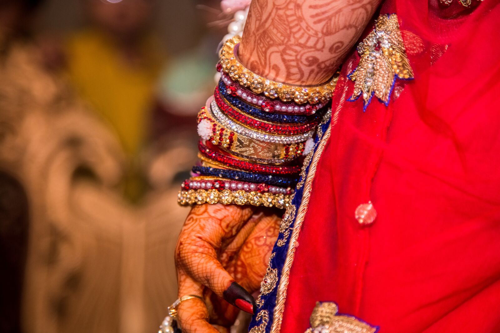 Canon EOS 6D + Canon EF 24-105mm F4L IS USM sample photo. Hand, married, wedding photography