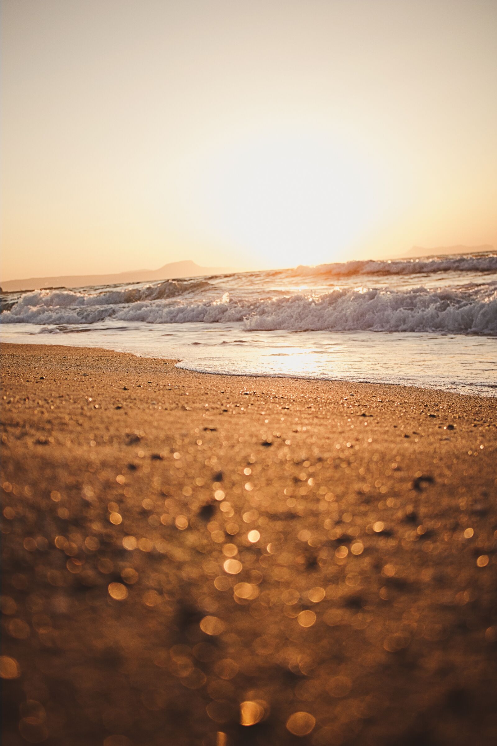 Canon EOS 750D (EOS Rebel T6i / EOS Kiss X8i) sample photo. Holiday, sunset, ocean photography