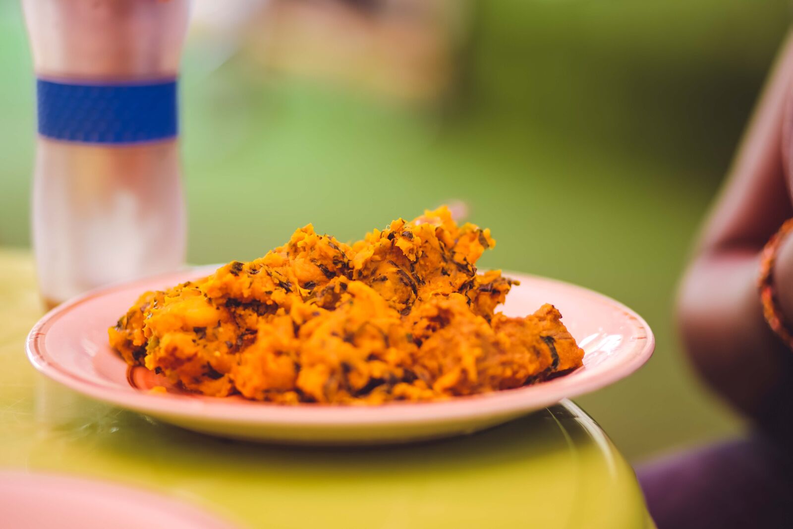 Canon EF 85mm F1.8 USM sample photo. Brand, food, kitchen, meal photography