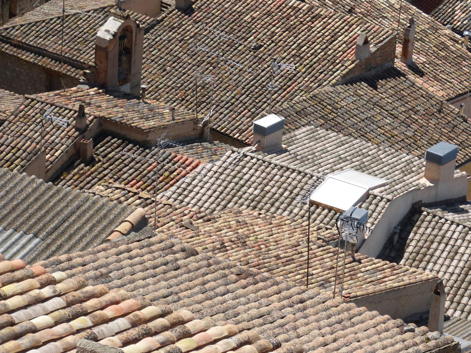 Panasonic DMC-FZ62 sample photo. Roofs, texas, arab tiles photography