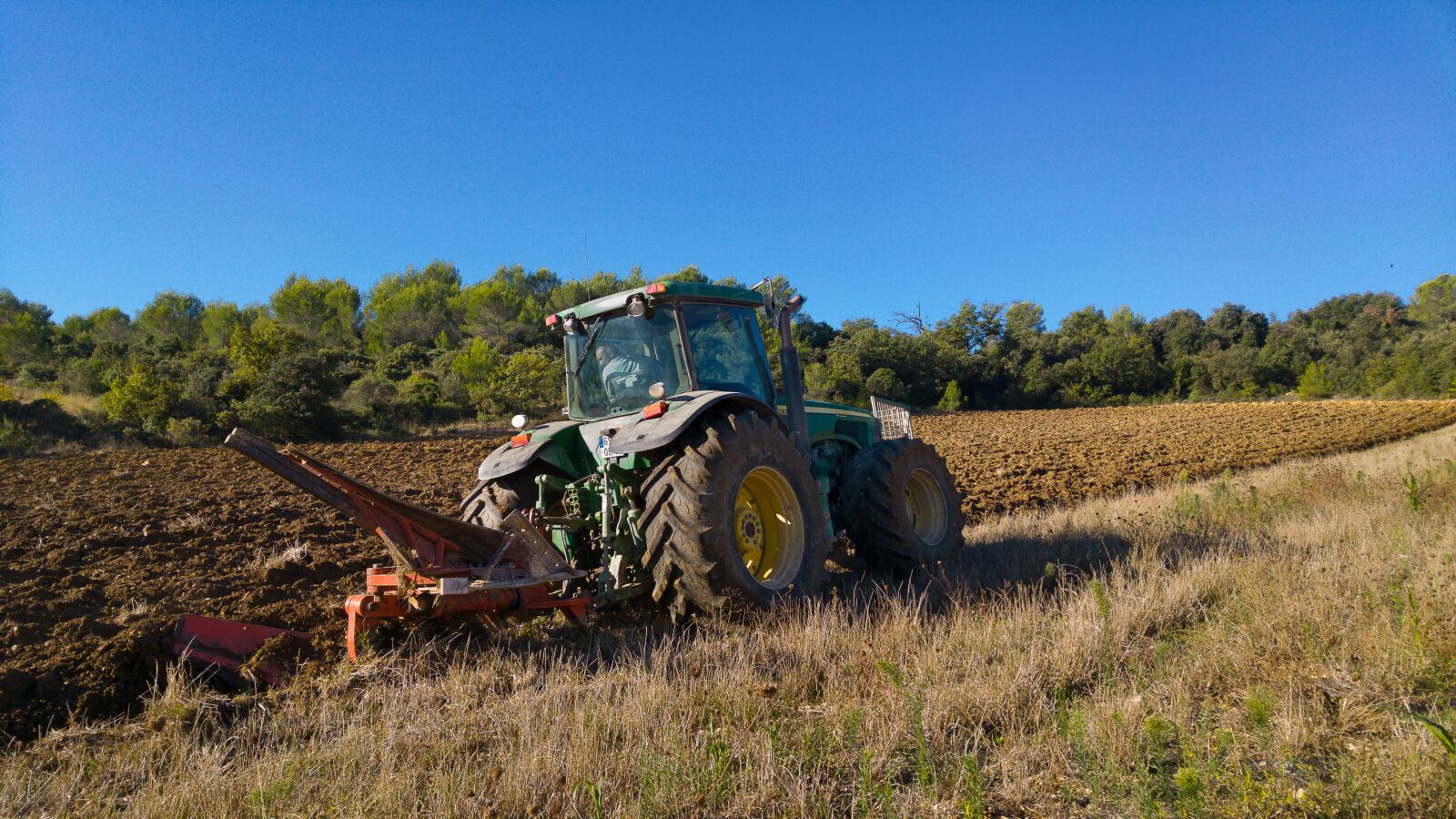 LG G4 sample photo. Tractor, agricultural machine, plowing photography