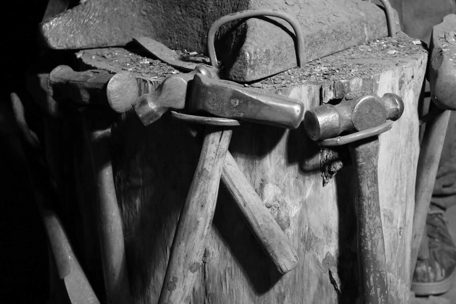 Canon EOS 80D sample photo. Tools, blacksmith, workshop photography