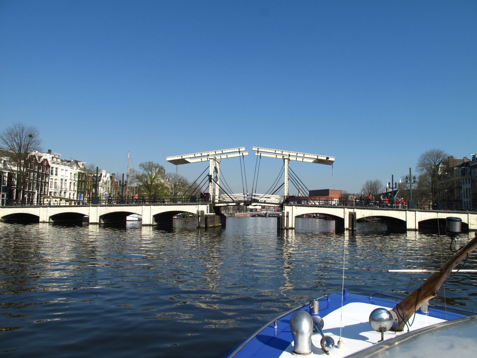 Canon PowerShot G10 sample photo. Amsterdam, narrow bridge, canal photography