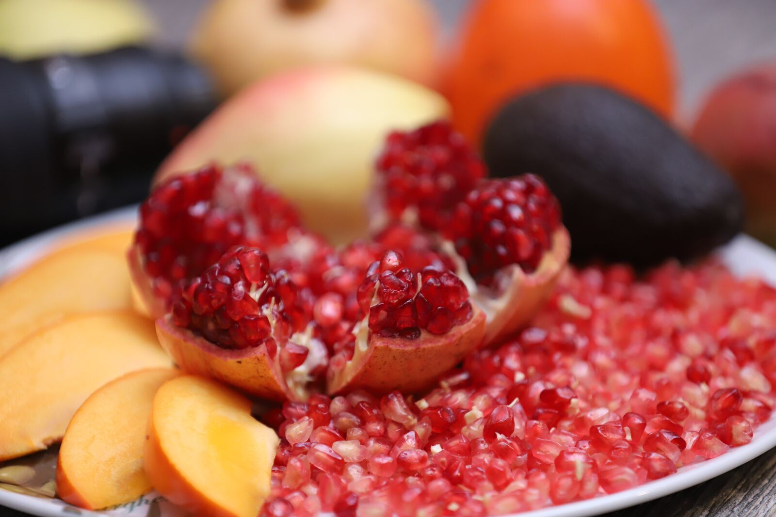 Canon EOS 6D Mark II sample photo. Food, vitamins, pomegranate photography