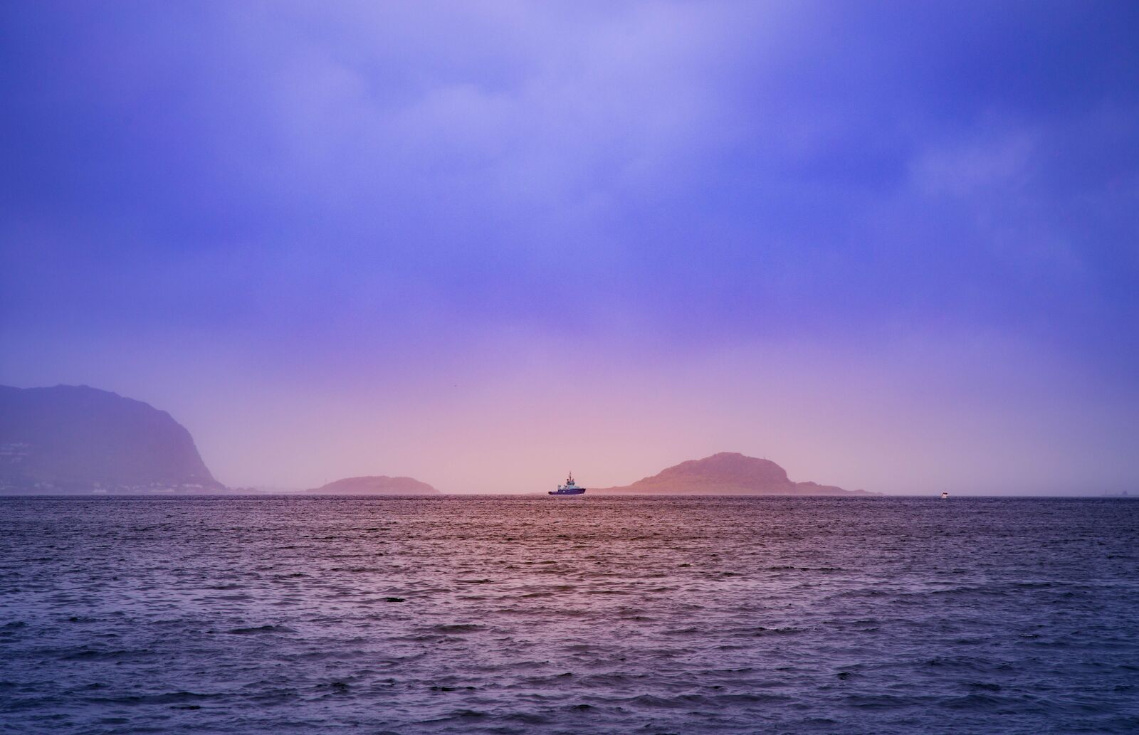 Canon EOS 6D + Canon EF 24-105mm F4L IS USM sample photo. Dawn, island, ocean photography
