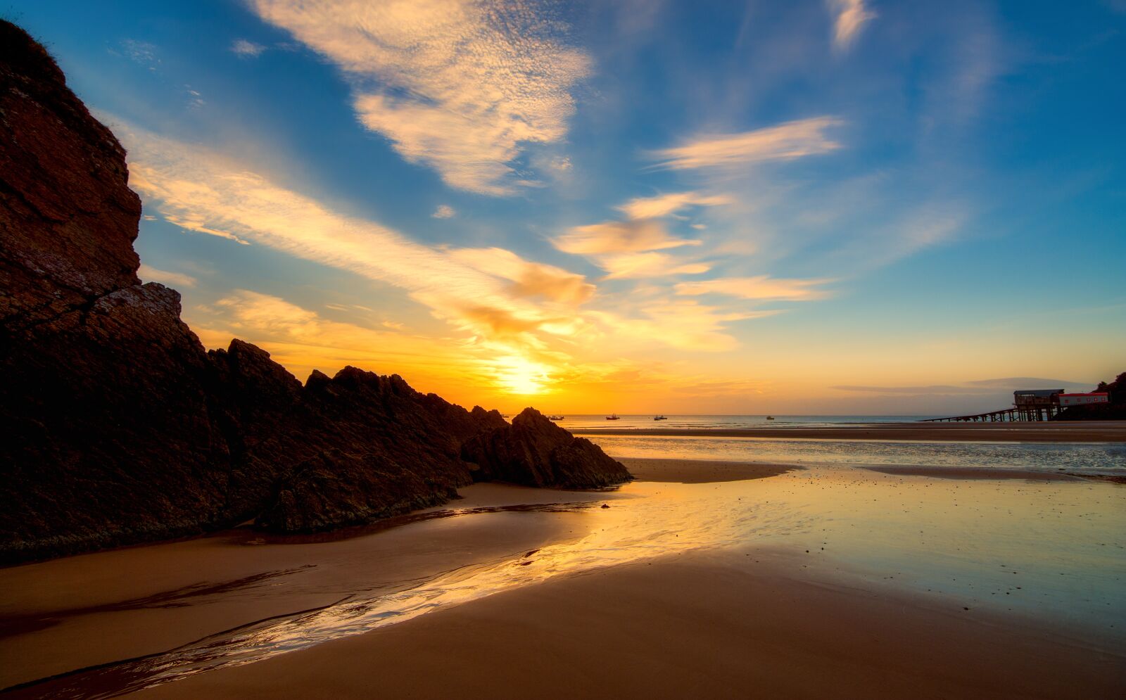 Nikon D7100 sample photo. Sunrise, tenby, seascape photography