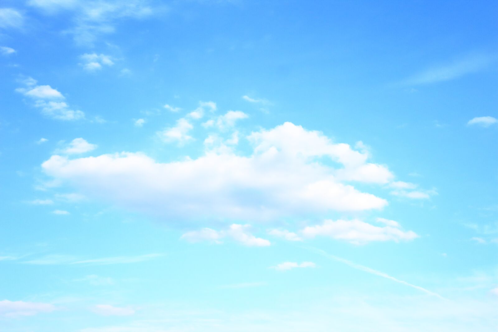 Canon EOS 1300D (EOS Rebel T6 / EOS Kiss X80) sample photo. Sky, cloud, nice weather photography