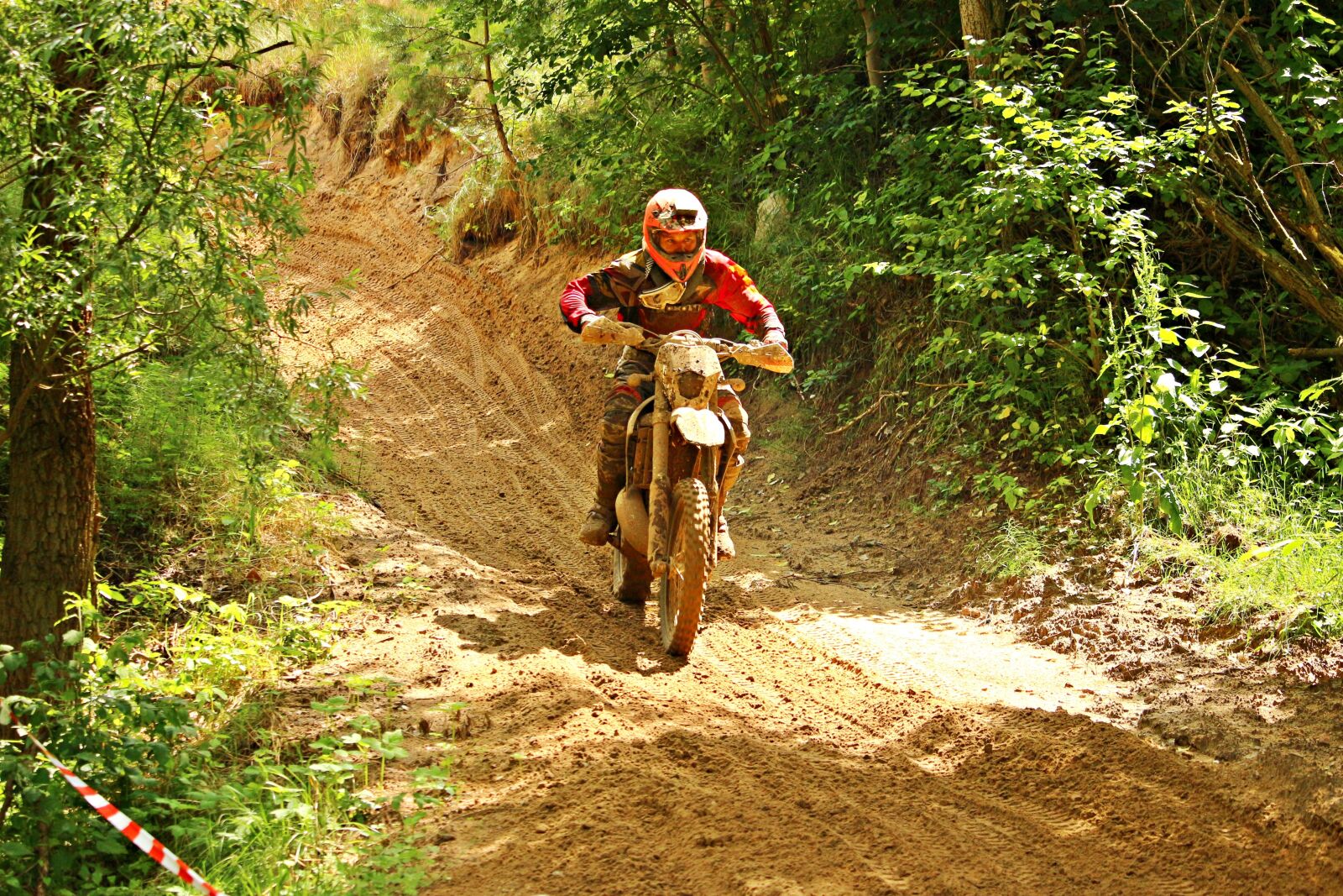 Canon EOS 100D (EOS Rebel SL1 / EOS Kiss X7) sample photo. Motorcycle, dirtbike, enduro photography
