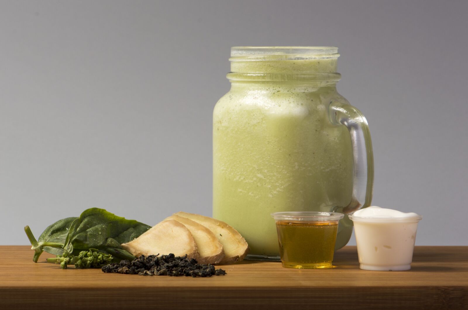 Nikon D3200 sample photo. Smoothie, blue oolong, basil photography