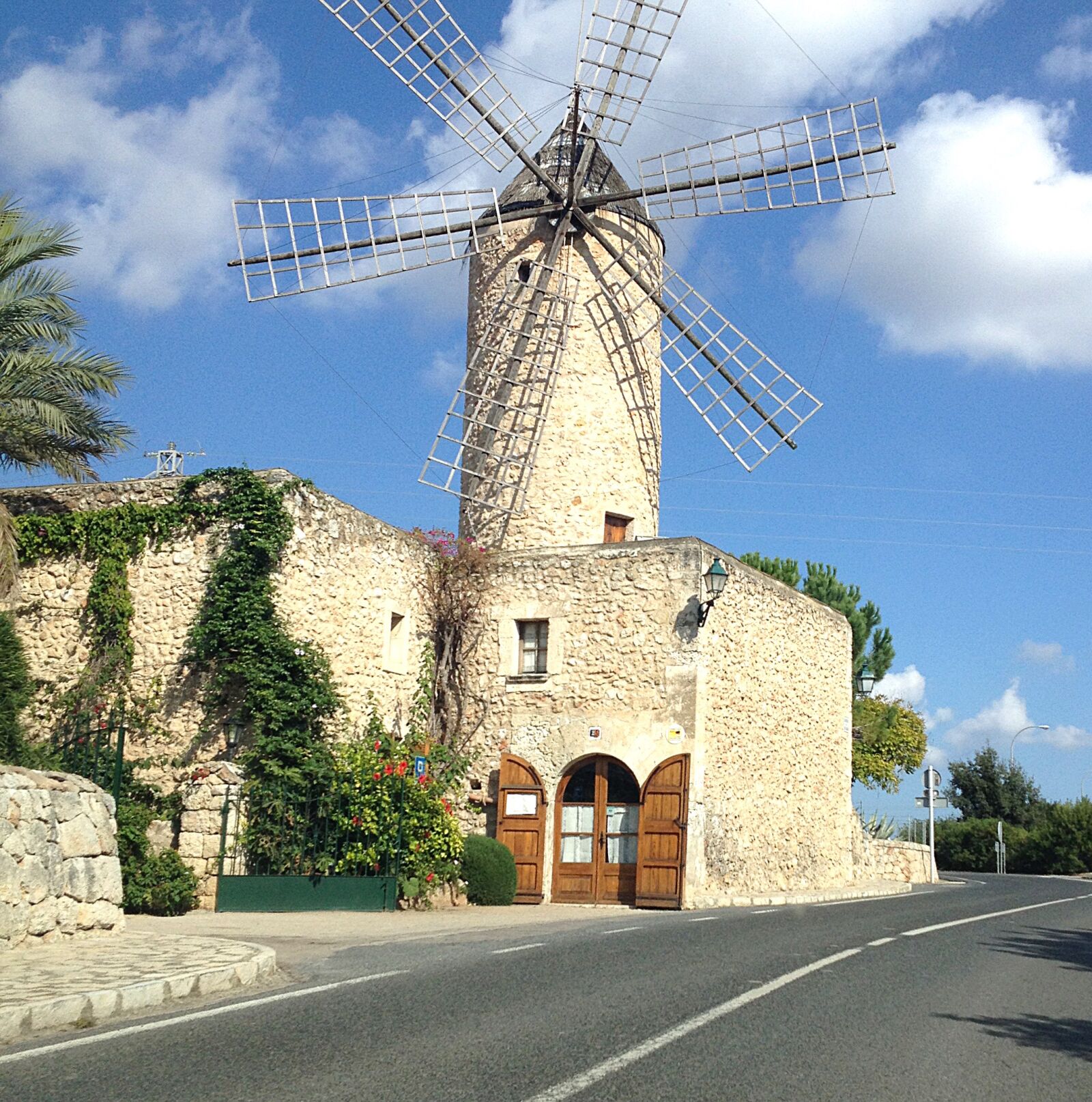 iPhone 4S back camera 4.28mm f/2.4 sample photo. Landscape, summer, vibes, windmill photography