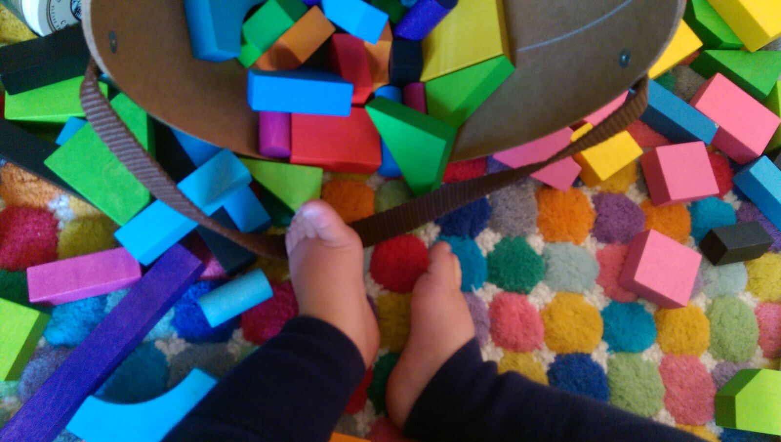HTC ONE M8 sample photo. Baby, blocks, colors, feet photography