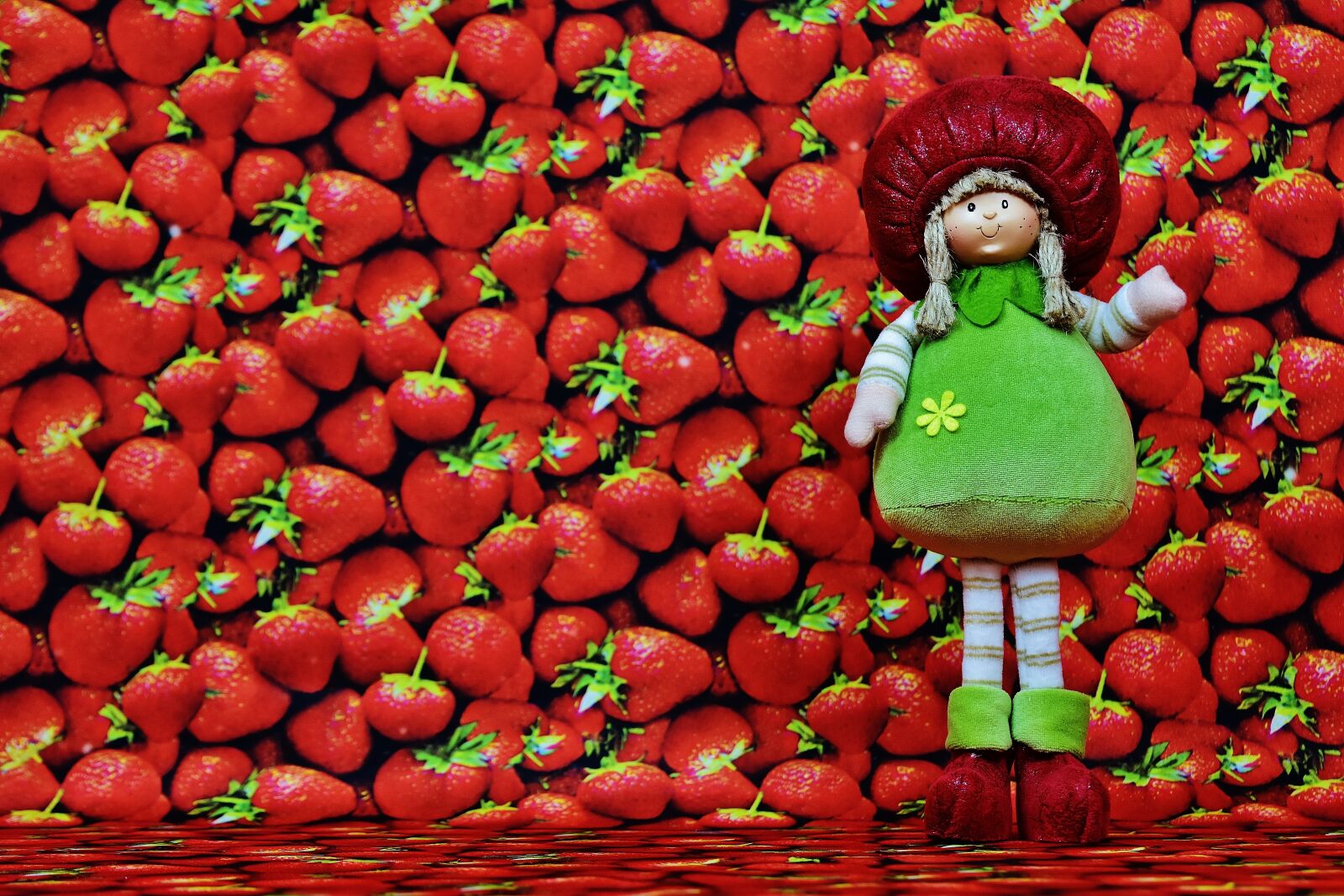 Nikon D7200 sample photo. Strawberries, doll, fruit photography