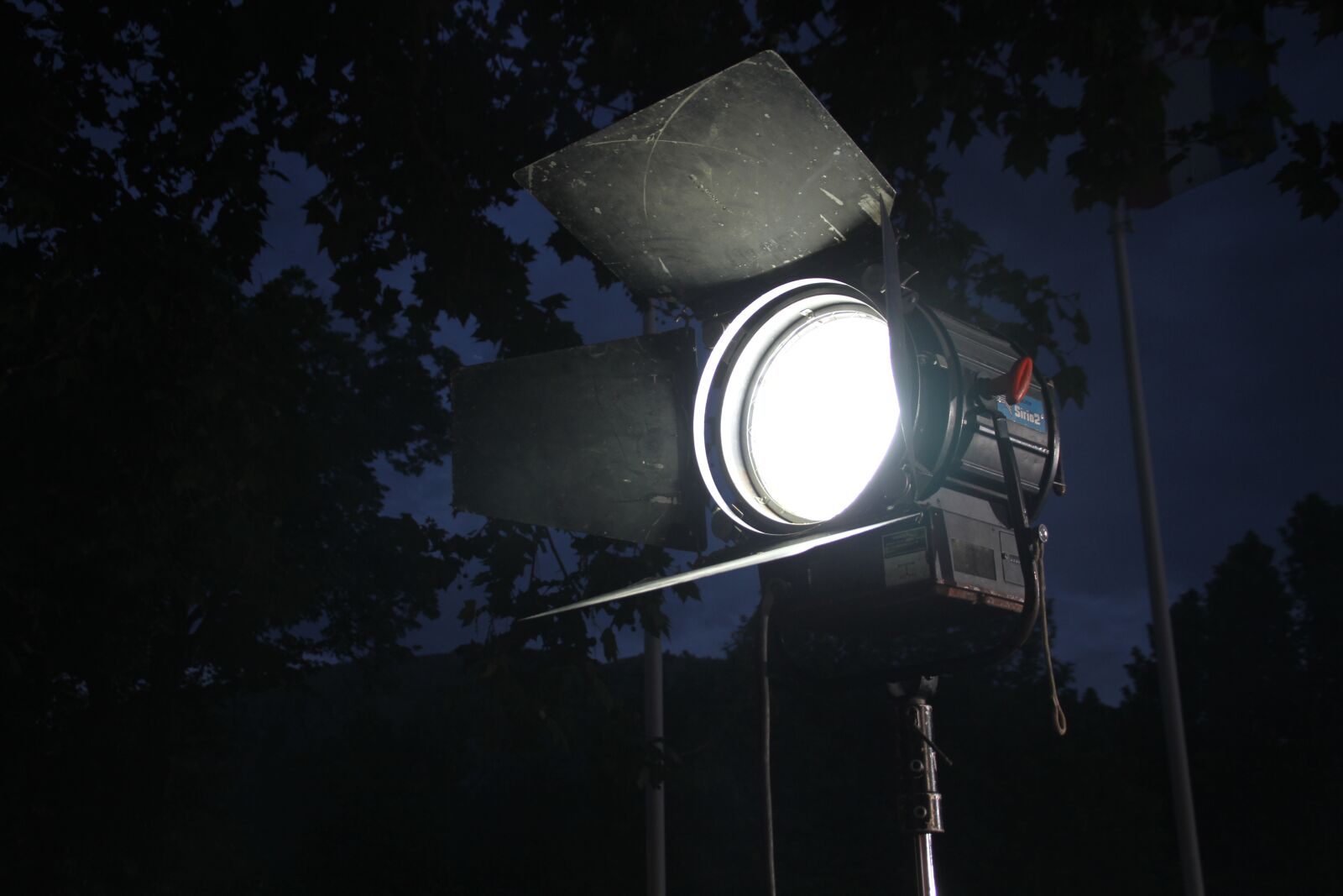 Canon EOS 7D sample photo. Light, movie, night photography
