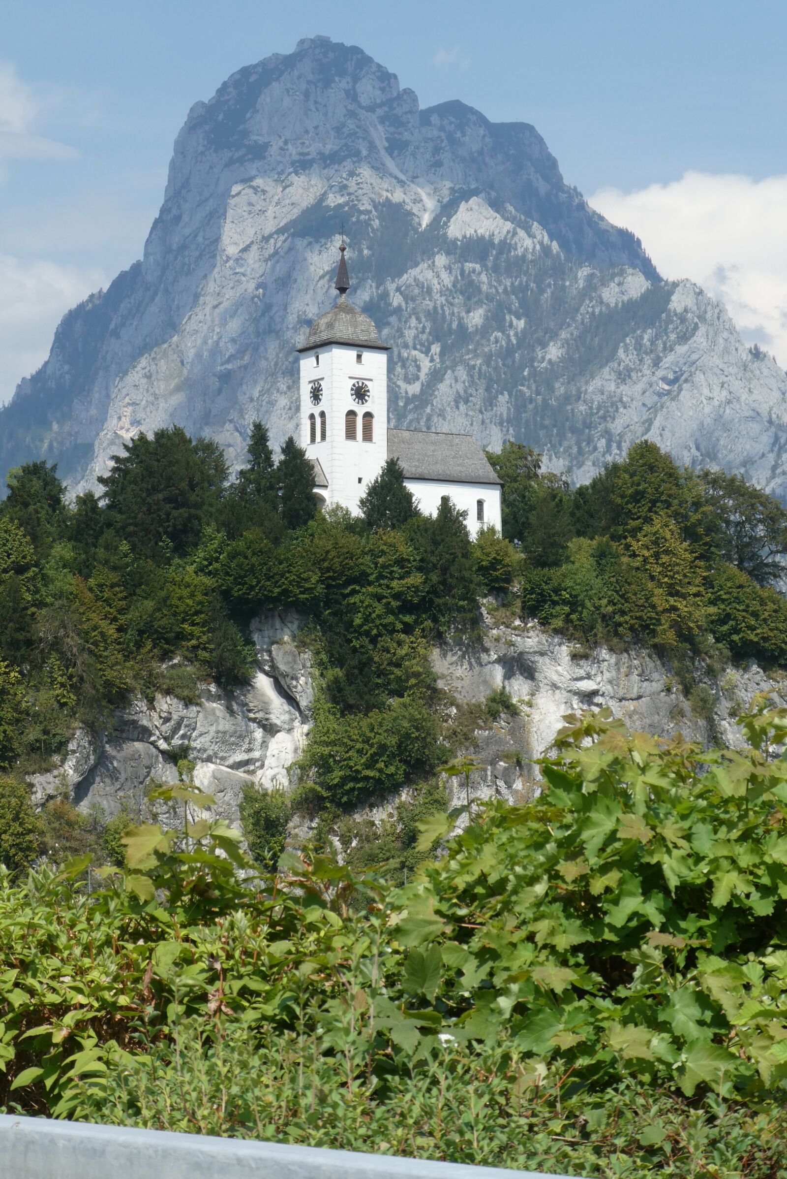 Panasonic Lumix DC-ZS70 (Lumix DC-TZ90) sample photo. Traunkirchen, church, austria photography