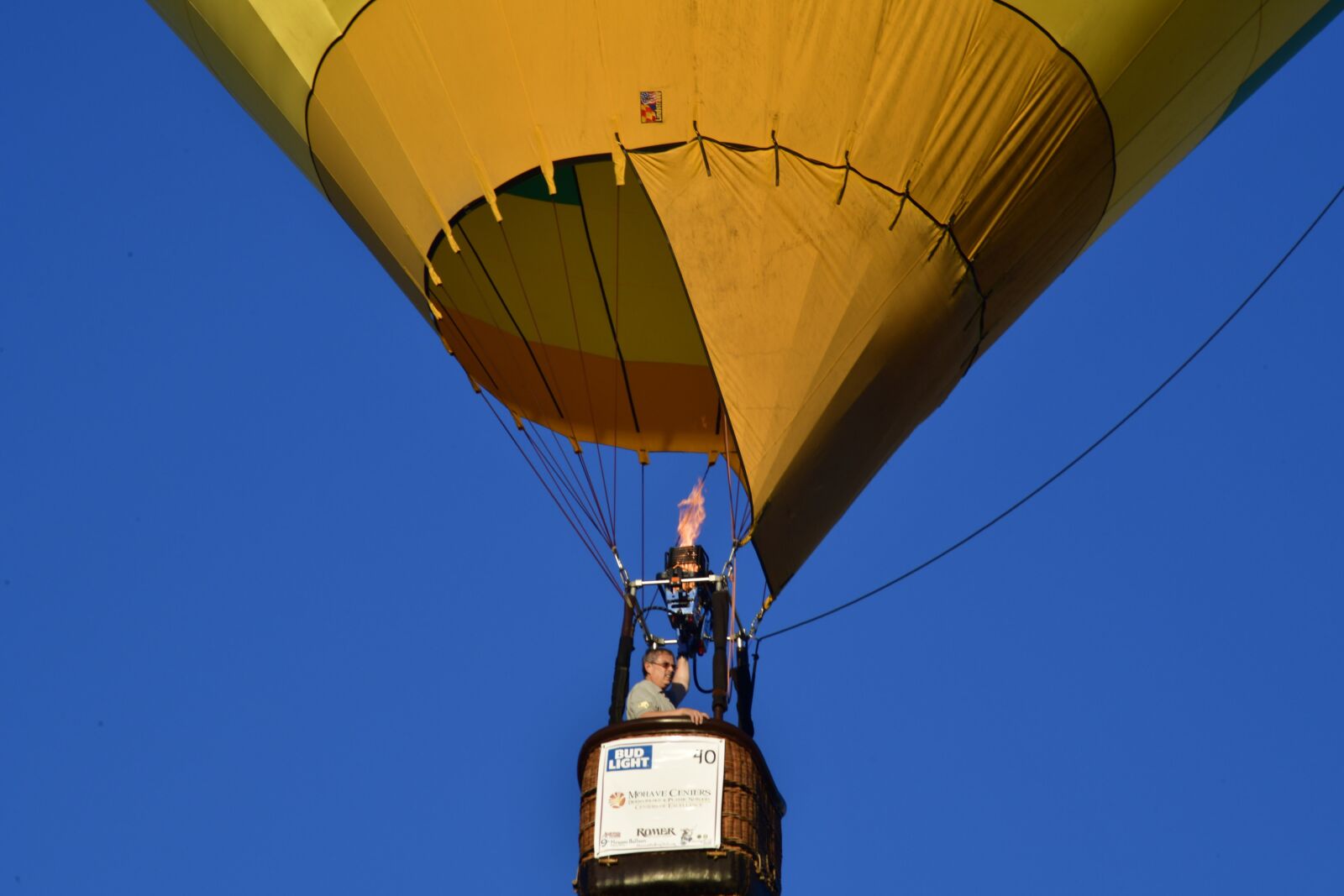 Nikon D850 sample photo. Fun, ballooning, colorful photography