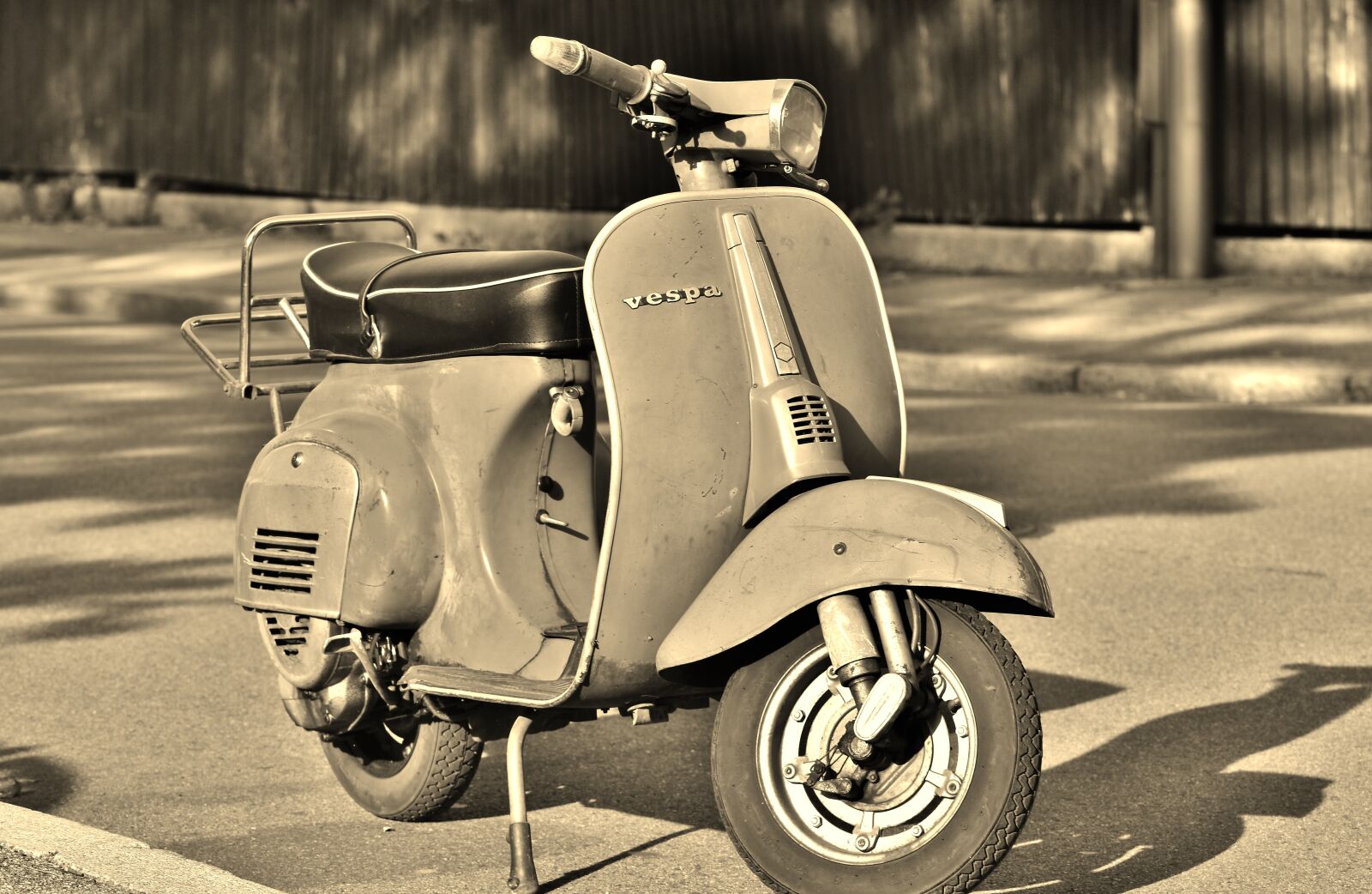Nikon D7200 sample photo. Vespa, motor scooter, roller photography