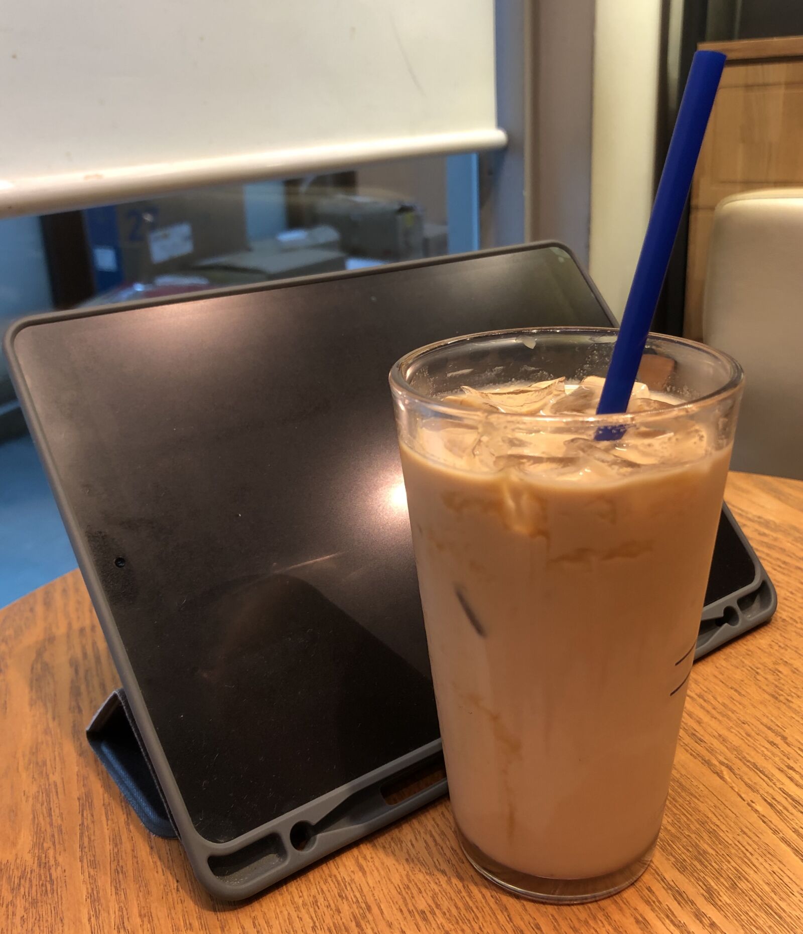 iPhone 8 back camera 3.99mm f/1.8 sample photo