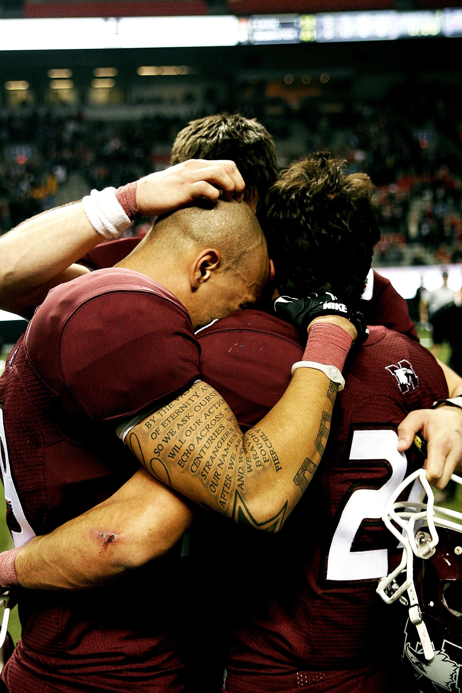 Canon EOS 20D sample photo. Football, champions, emotional photography
