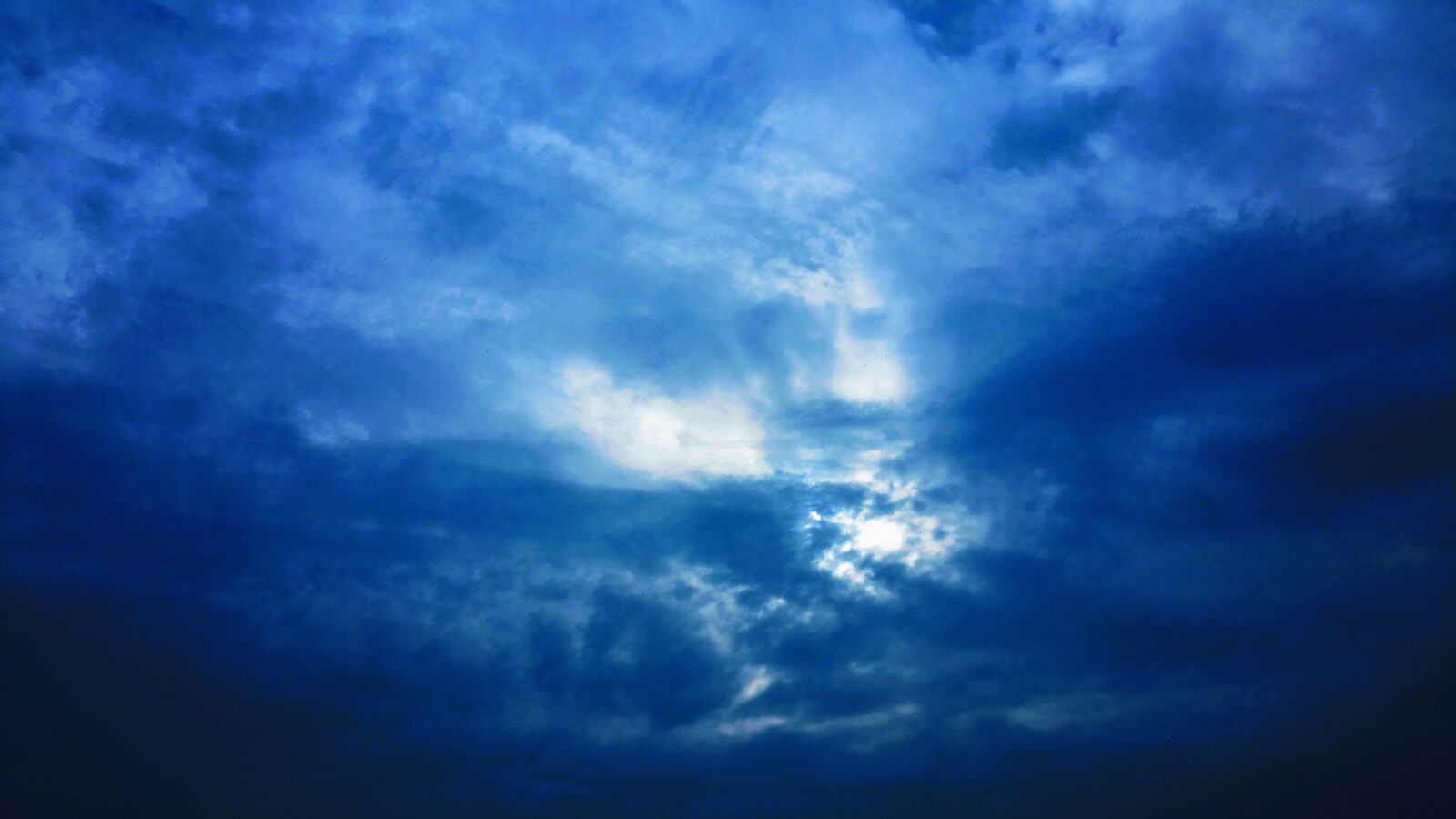 Samsung Galaxy Note4 sample photo. Air, atmosphere, blue, blue photography