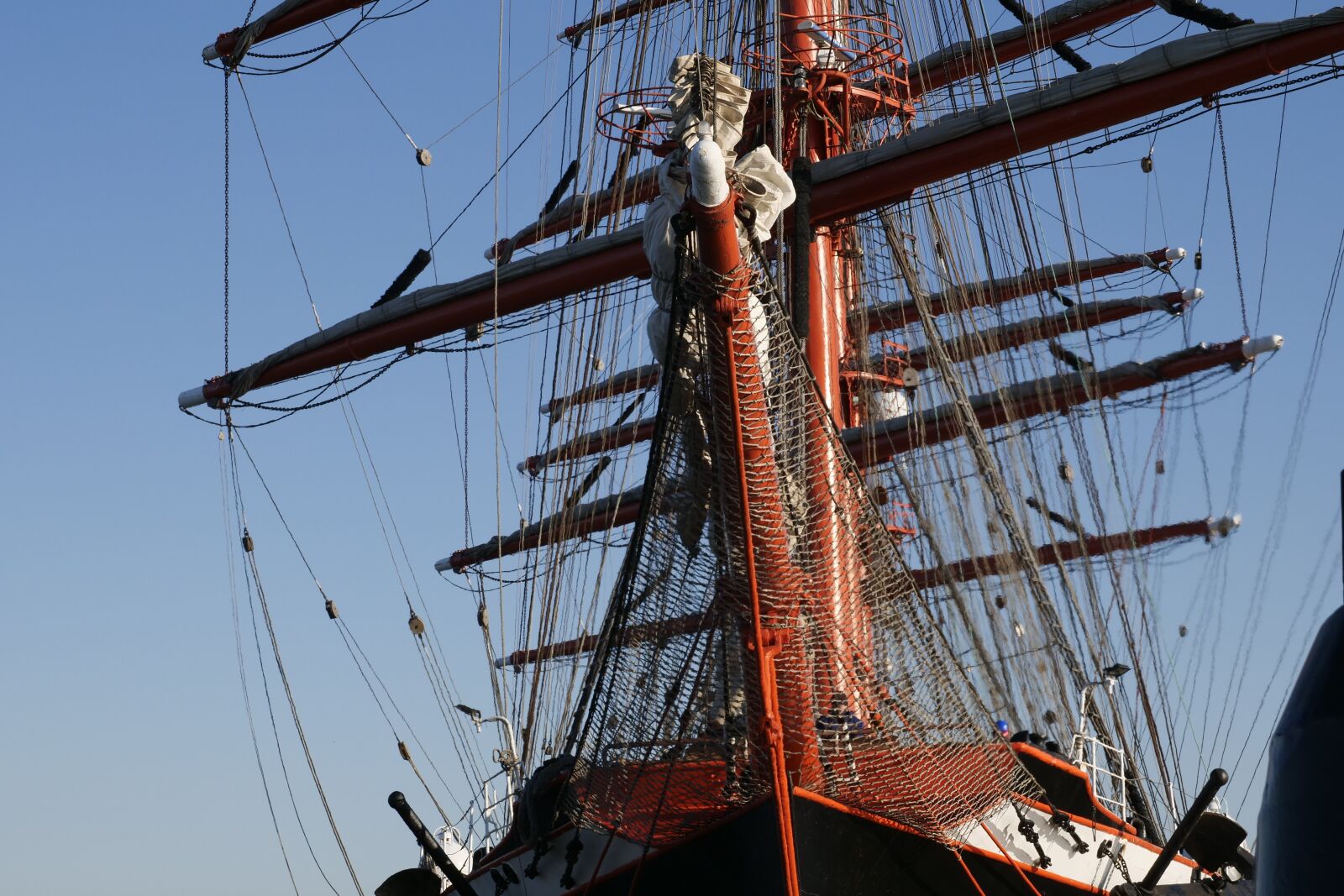 Panasonic Lumix DC-G9 sample photo. Shipping, ship, sail training photography
