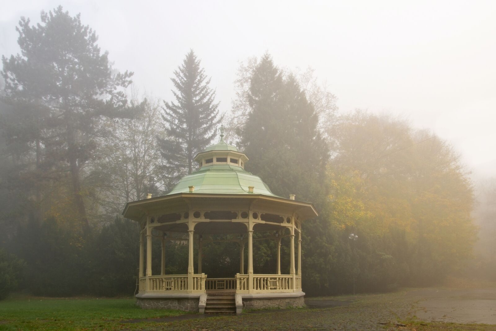 Sony ILCA-77M2 sample photo. Summer-house, park, spa photography
