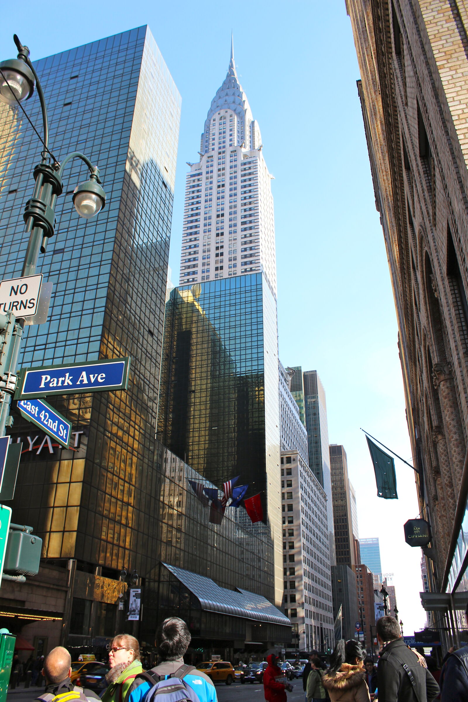 Canon EOS 1200D (EOS Rebel T5 / EOS Kiss X70 / EOS Hi) sample photo. Architecture, city, glass, windows photography