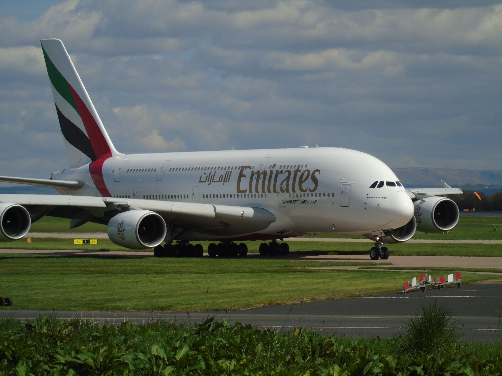 Sony Cyber-shot DSC-H400 sample photo. Aircraft, emirates, a380 photography