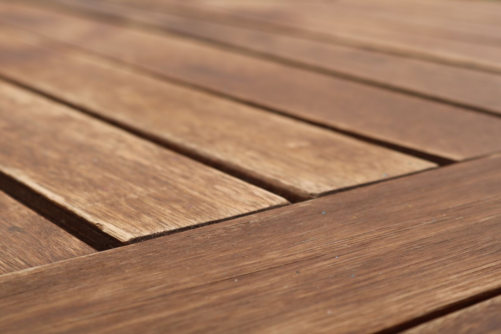 Canon EOS 750D (EOS Rebel T6i / EOS Kiss X8i) sample photo. Wood, log in, hard photography