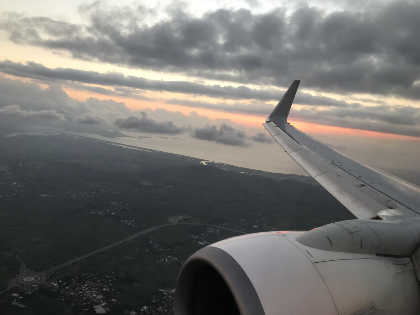 Apple iPhone 7 Plus sample photo. Aircraft, flying, clouds photography