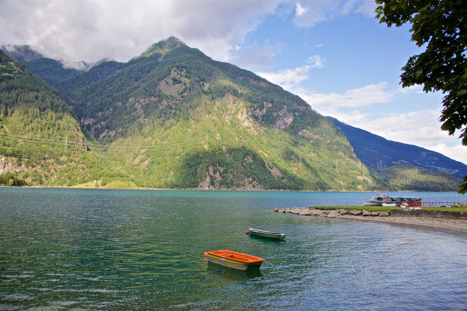 Canon EOS 5D Mark II sample photo. Lake, mountains, nature photography