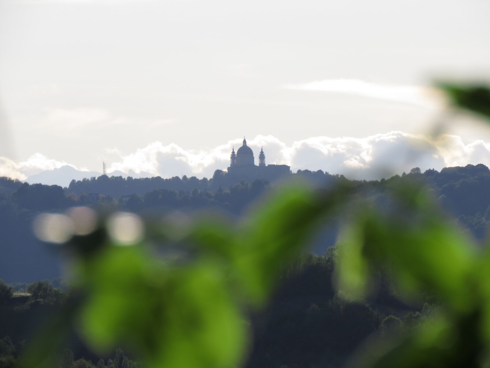 Canon PowerShot SX60 HS sample photo. Superga, hills, church photography