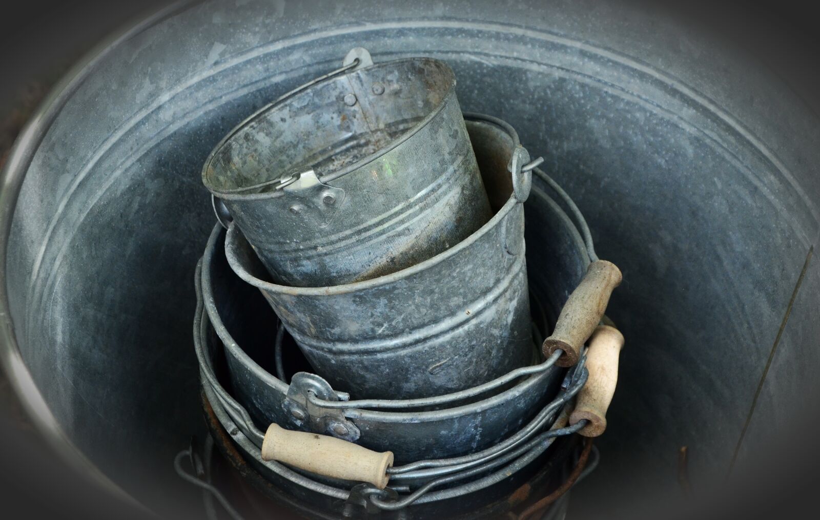 Nikon D5100 sample photo. Sheet, metal bucket, old photography