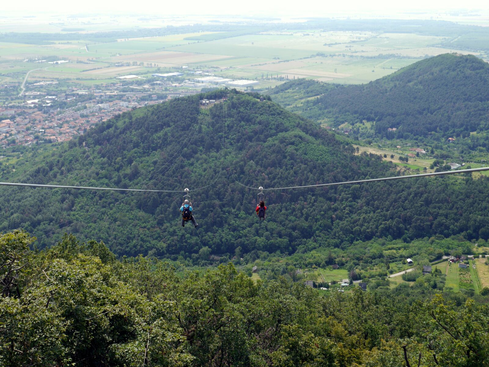 Panasonic Lumix DMC-G6 sample photo. Adrenaline, the cable car photography