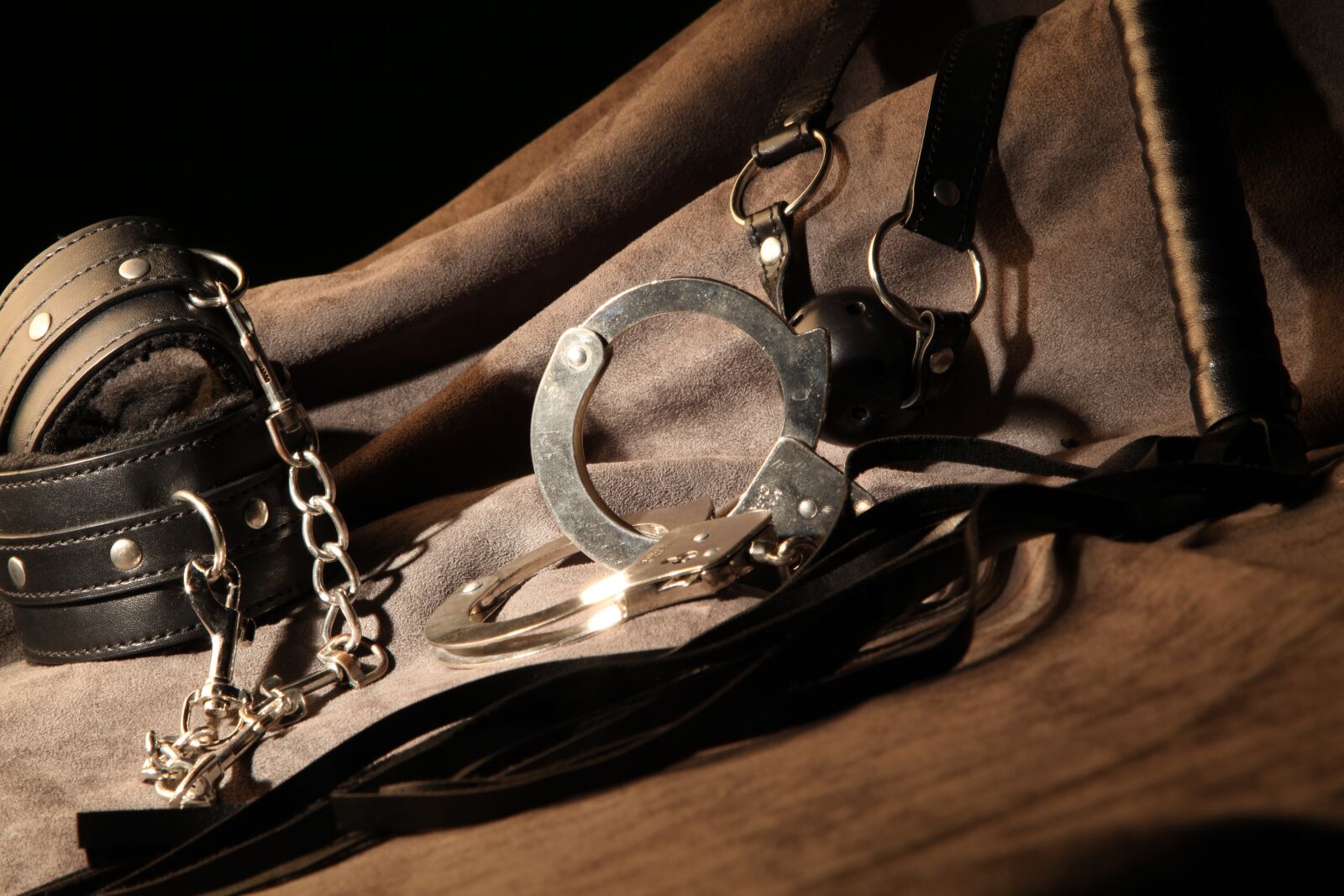 Canon EOS 5D Mark II sample photo. Bondage, wives, black photography