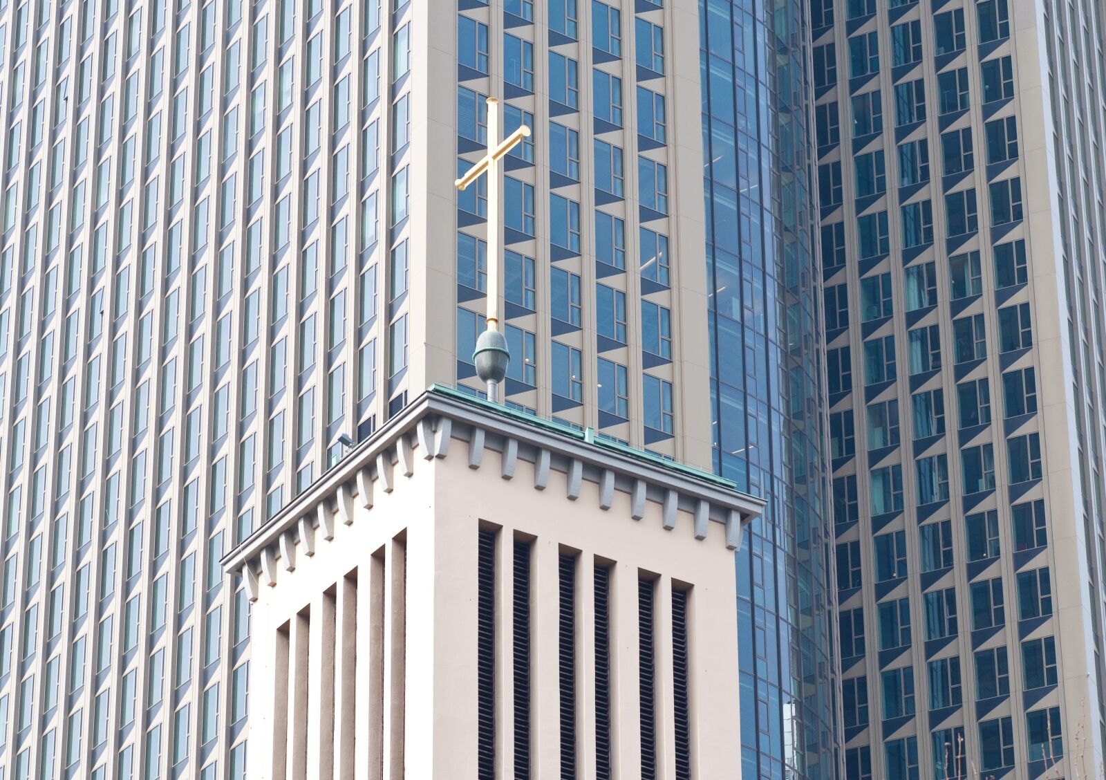 Nikon D5000 sample photo. Church, skyscraper, city photography