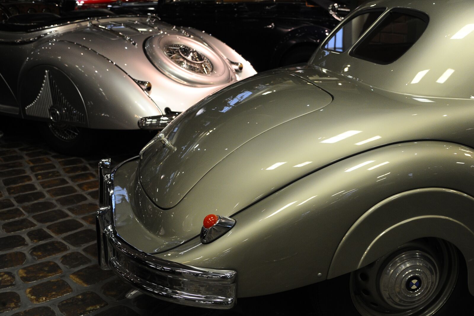 Nikon D3S sample photo. Auto, retro, exhibition photography