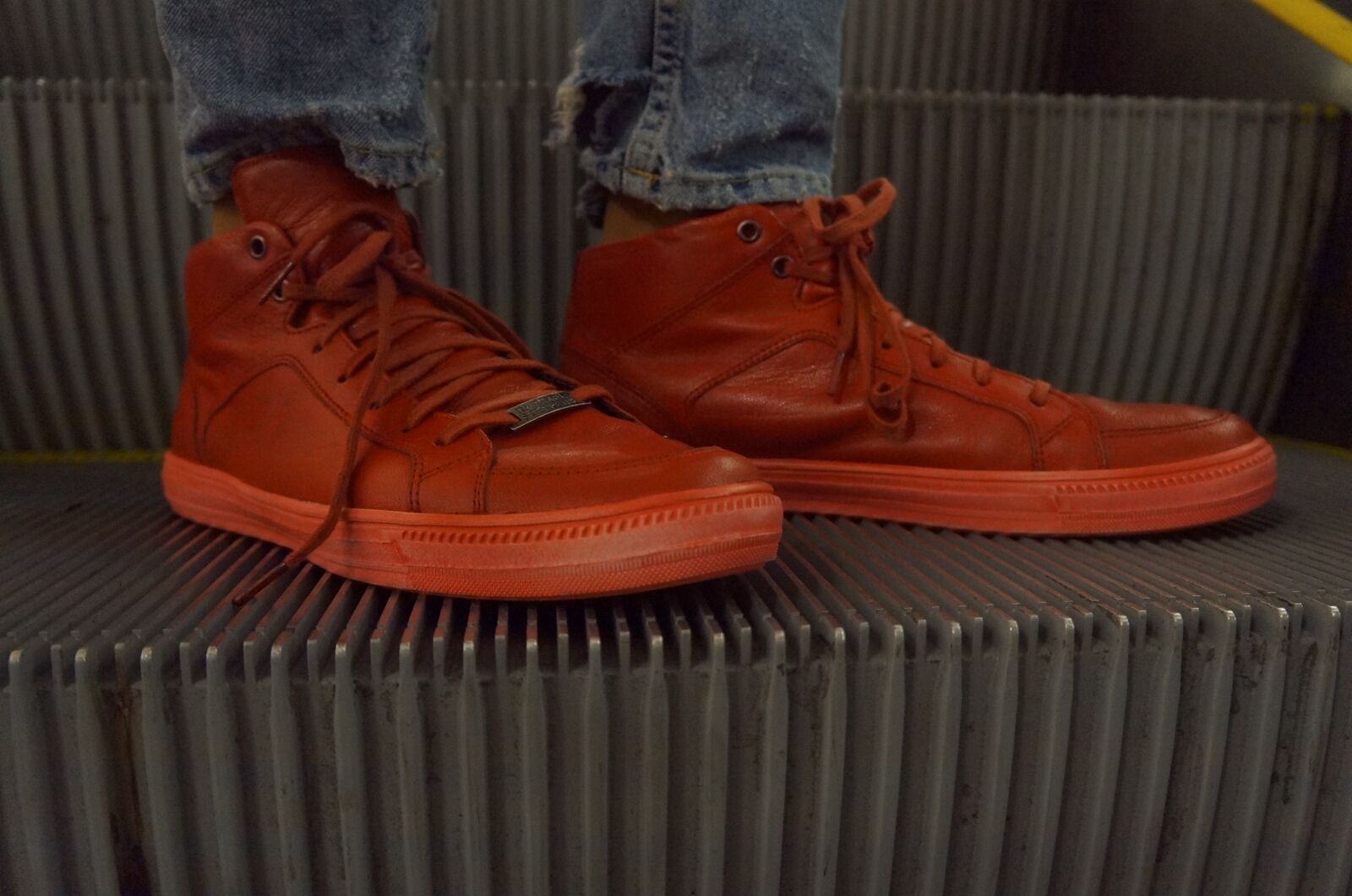 Sony Alpha NEX-F3 + Sony E 18-55mm F3.5-5.6 OSS sample photo. Shoes, mens fashion, raphael photography