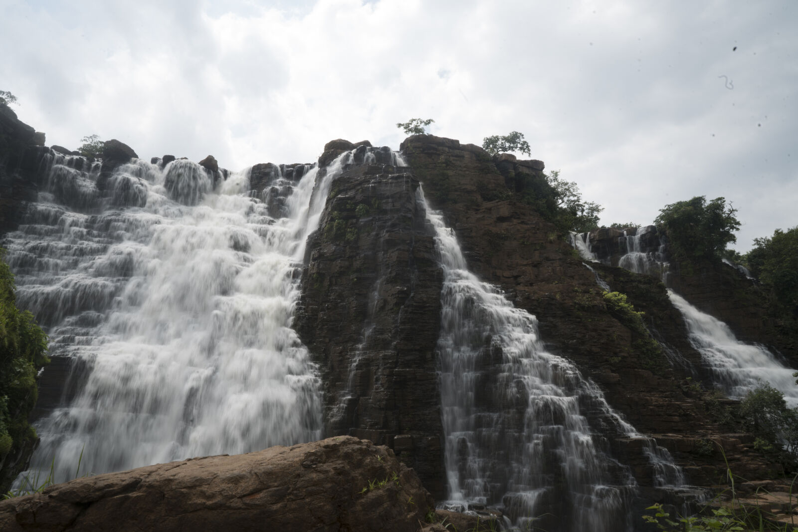 ZEISS Batis 25mm F2 sample photo. India, waterfall photography