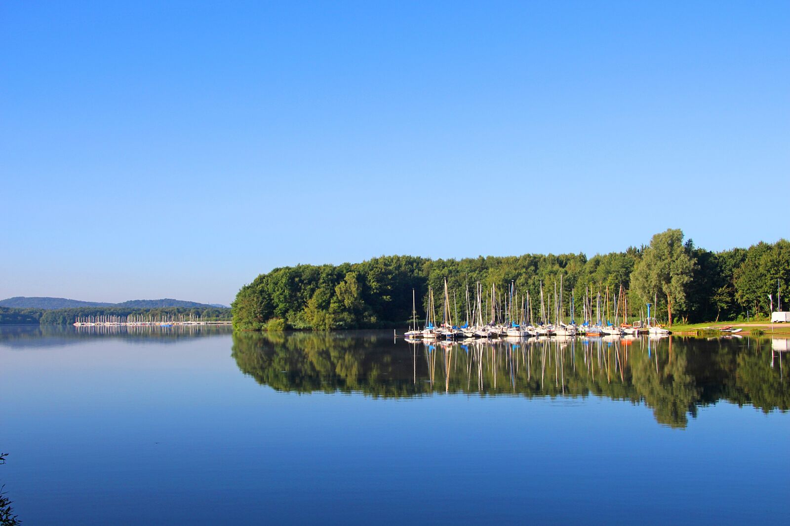 Canon EOS 700D (EOS Rebel T5i / EOS Kiss X7i) sample photo. Waters, nature, lake photography