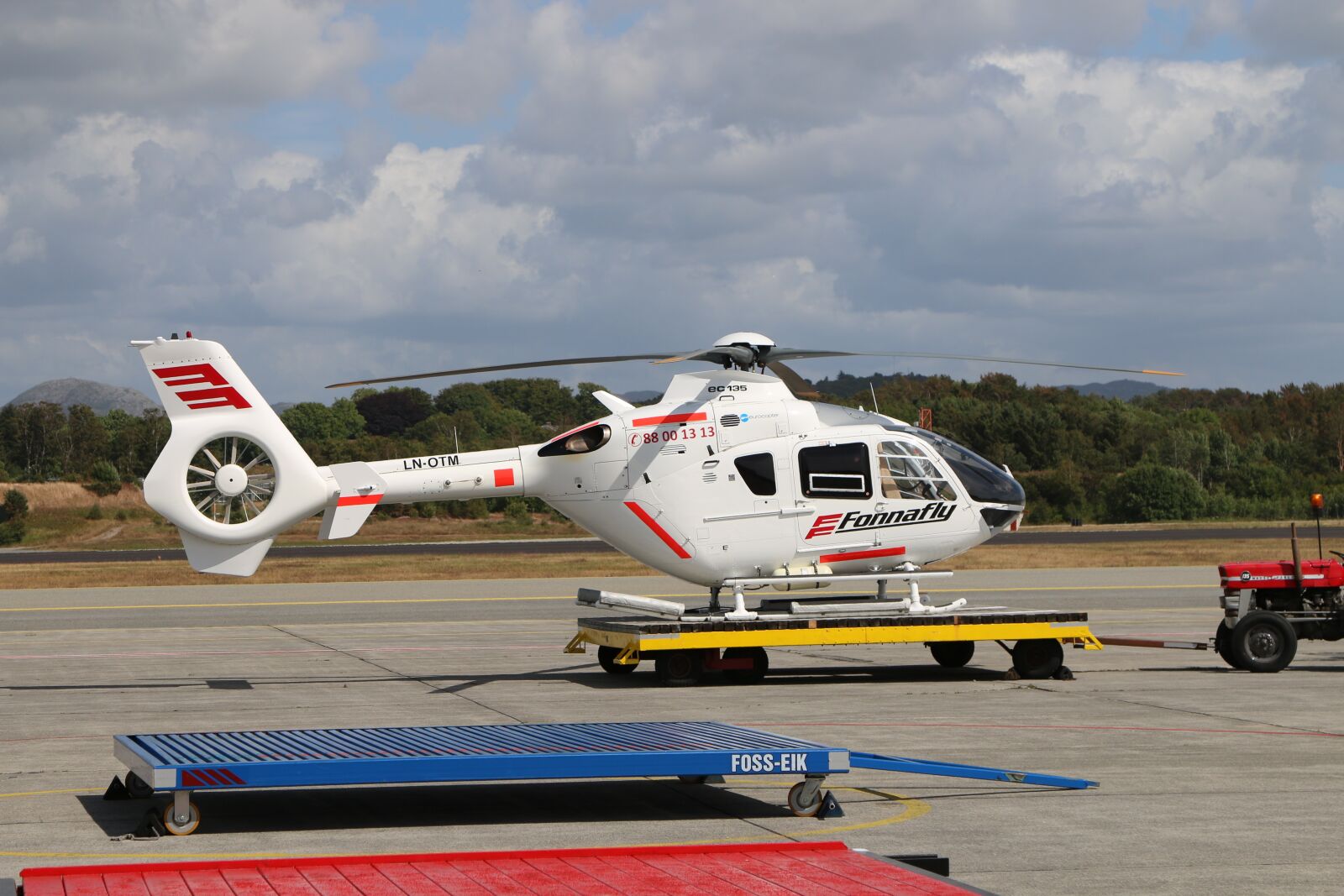 Canon EOS 70D + Canon EF 24-105mm F4L IS USM sample photo. Helicopter, aircraft, transport system photography