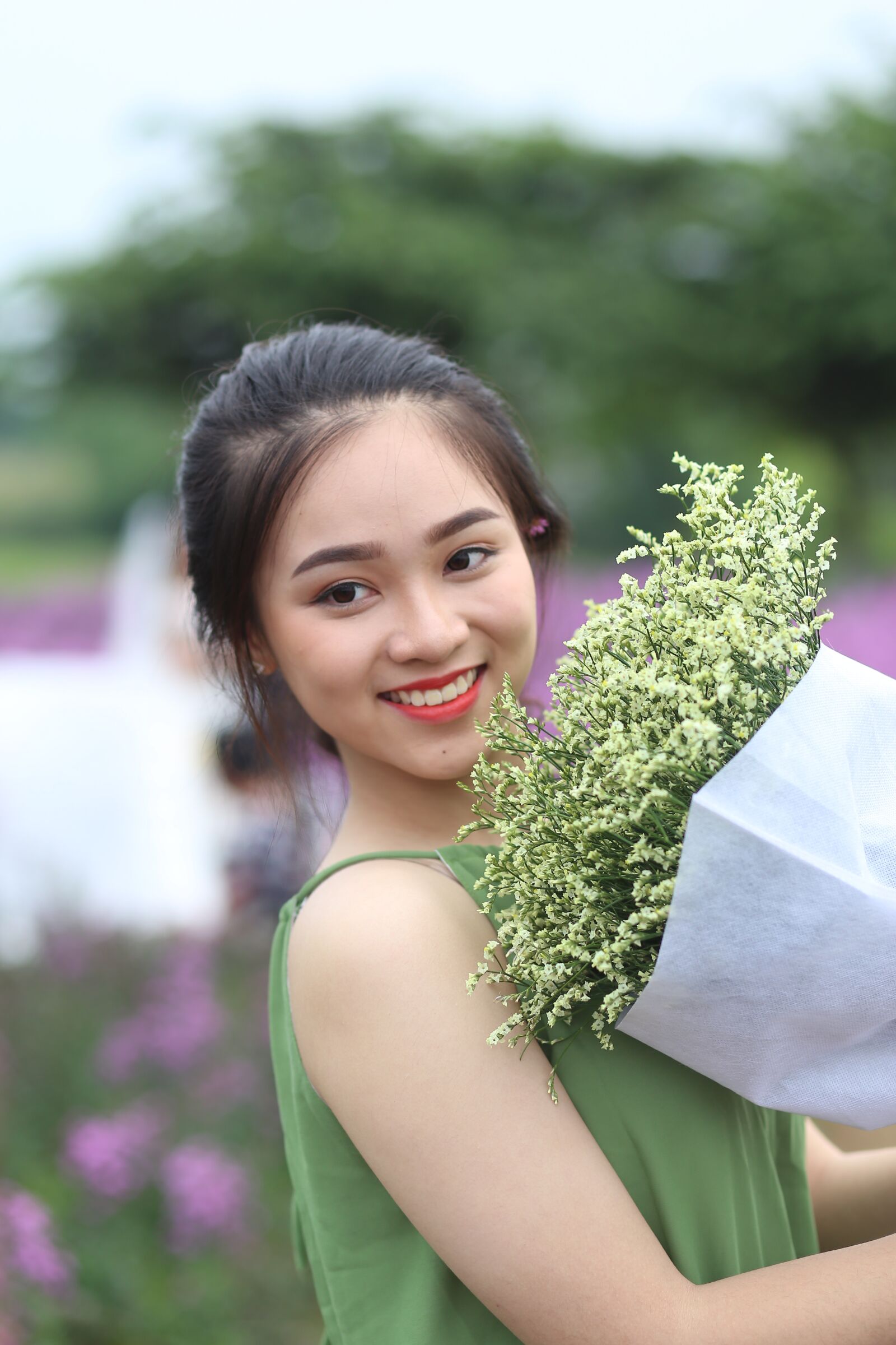 Canon EF 85mm F1.8 USM sample photo. Girl, portrait, people photography
