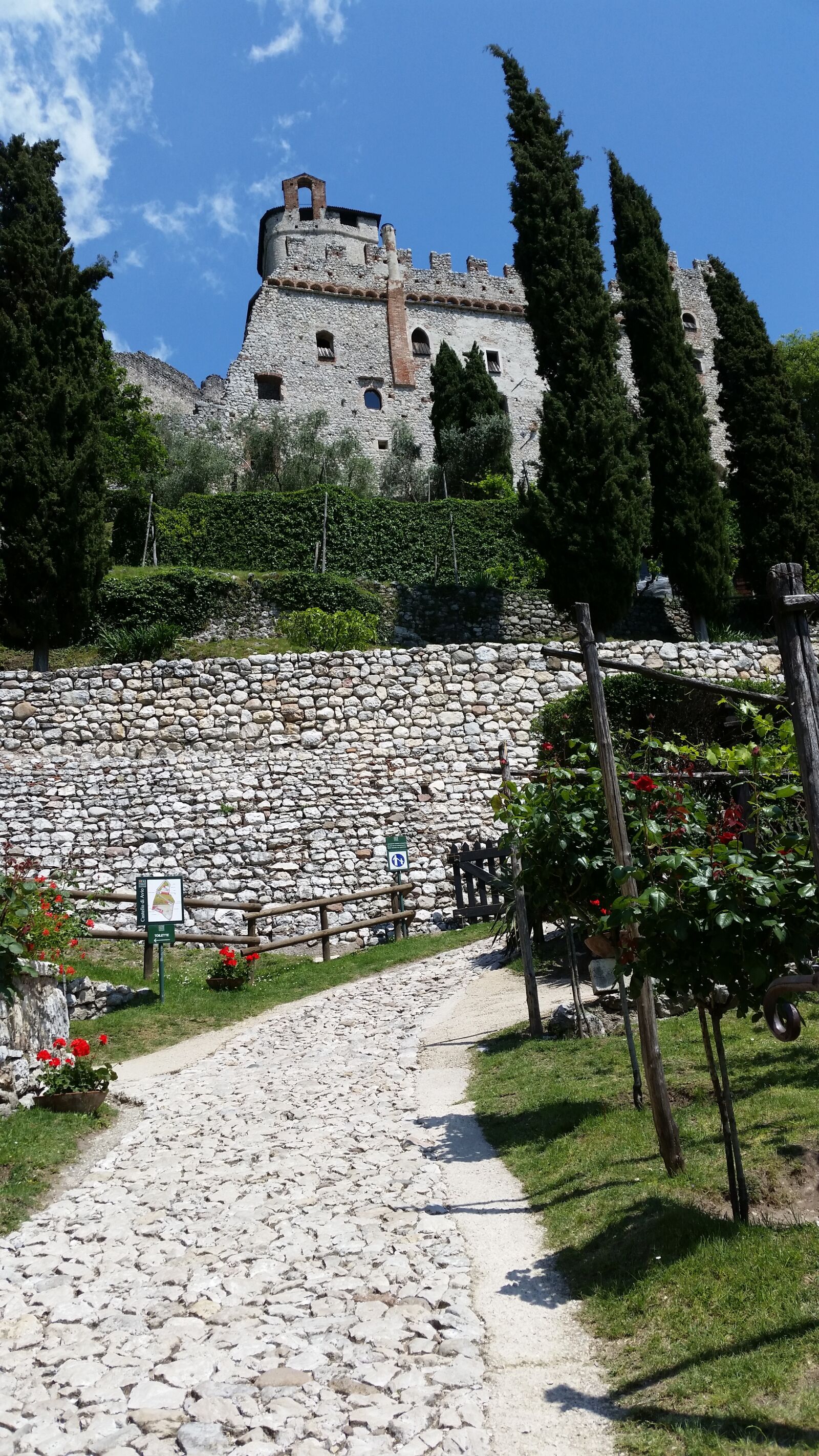 Samsung Galaxy S5 sample photo. Italy, castle, fortress photography